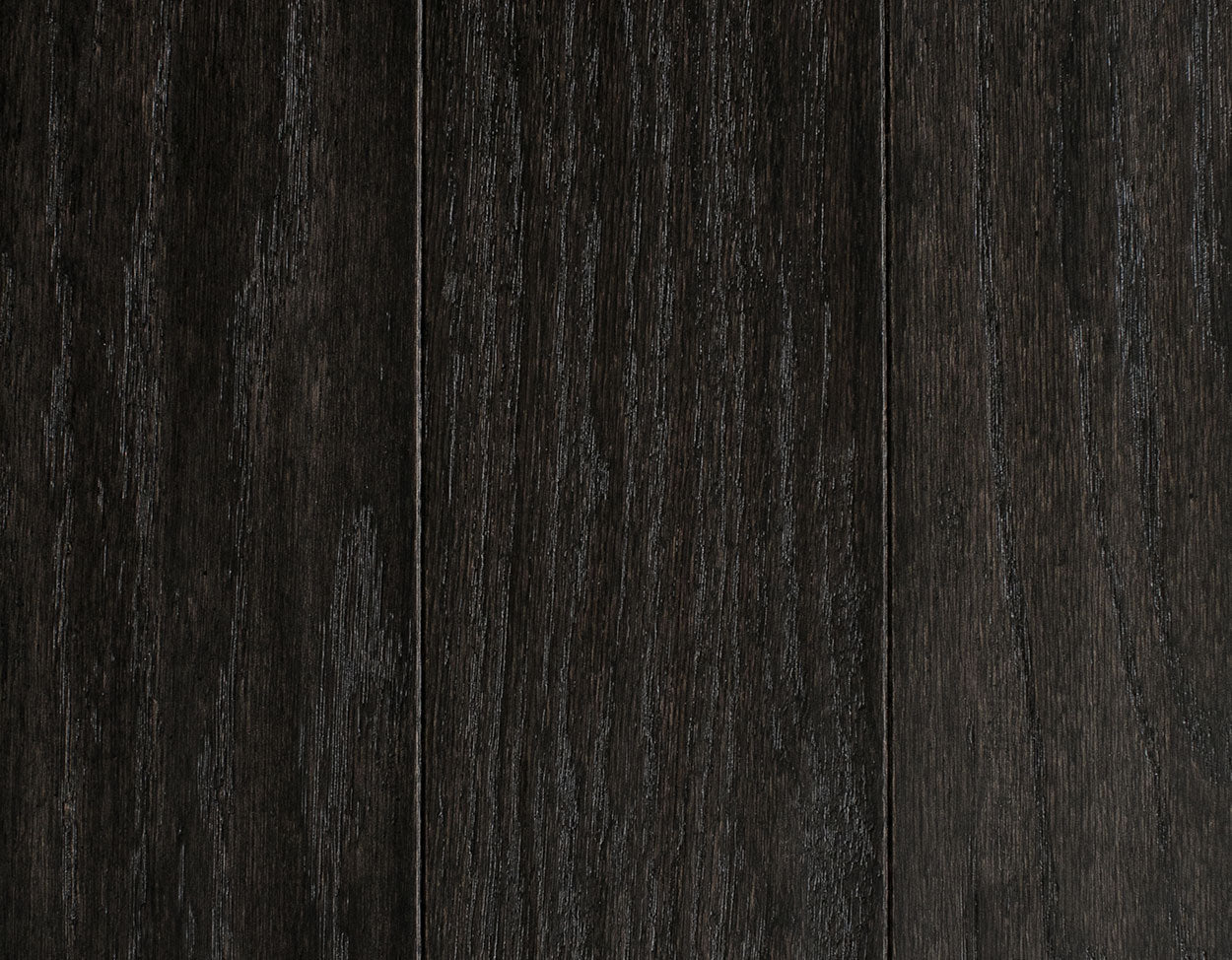 Oak Ebony / 1/2”x5”x72”RL / 38 SF/CTN