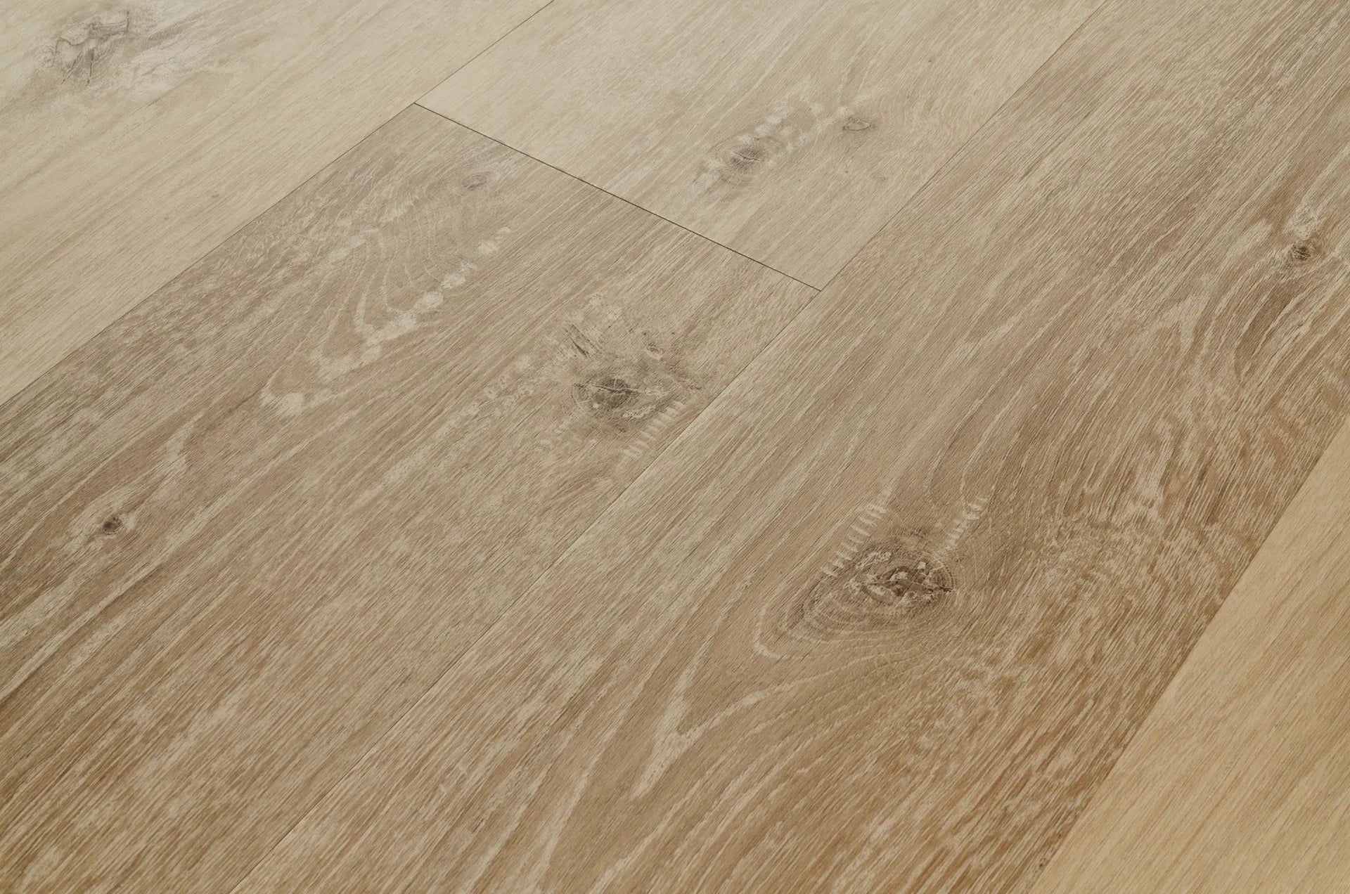 Regency Oak Polished Platinum / 2.5 mm X 7