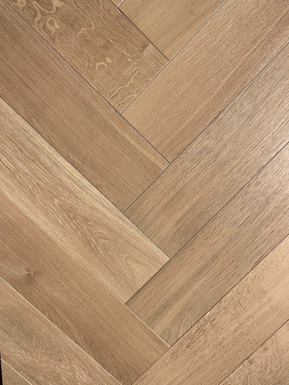 D'Vine French Oak Herringbone - Sample 12"